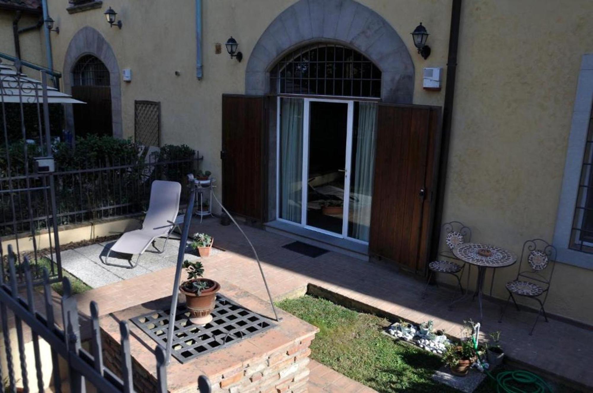 Charming Apartment In Empoli With Private Garden Kültér fotó